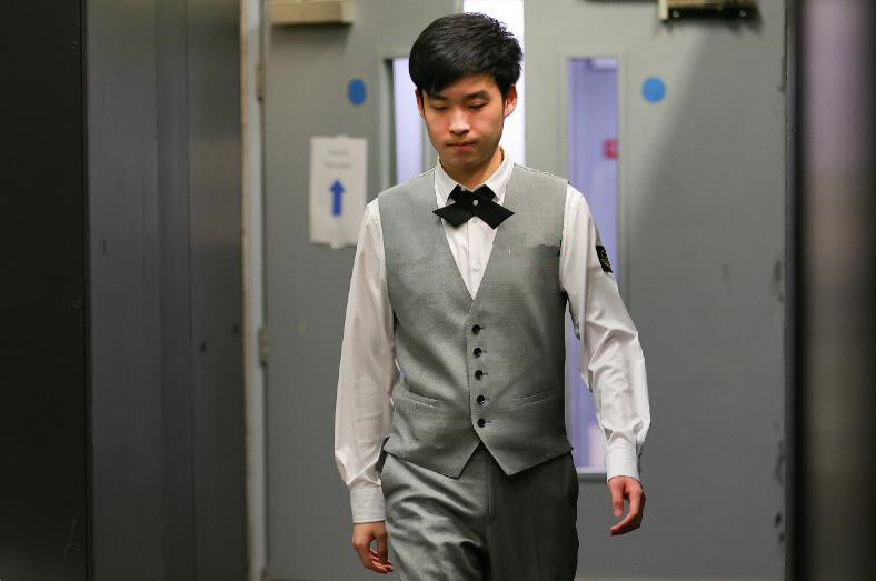 自进攻端的 自进攻端的